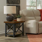 Brauner Beistelltisch aus Holz mit unterem Ablageboden
