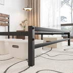 Estructura de cama tipo plataforma con cabecero de MDF y listones metálicos