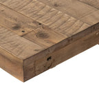 Mesa de comedor con acabado de madera texturizada